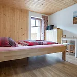 S4 Kouty Apartmán *